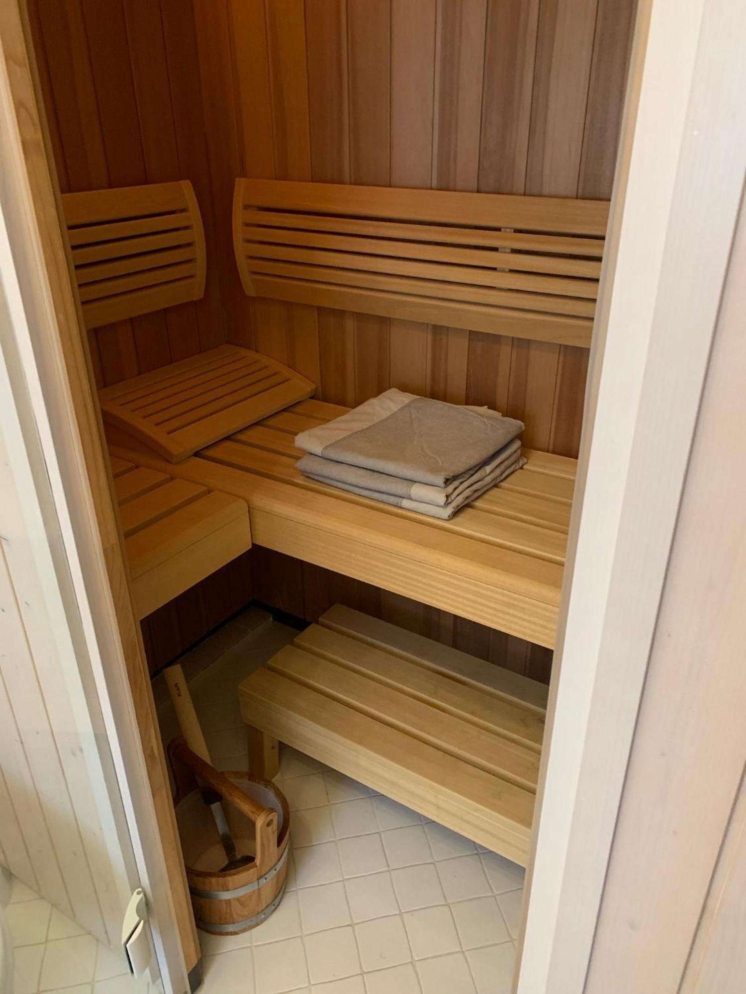 Garmisch Lux Apartment Mit Sauna Екстер'єр фото